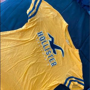 Hollister Tee